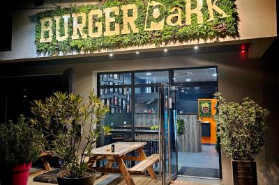 Traiteur Burger Park Rioz #2 Traiteur Burger Park Rioz #2